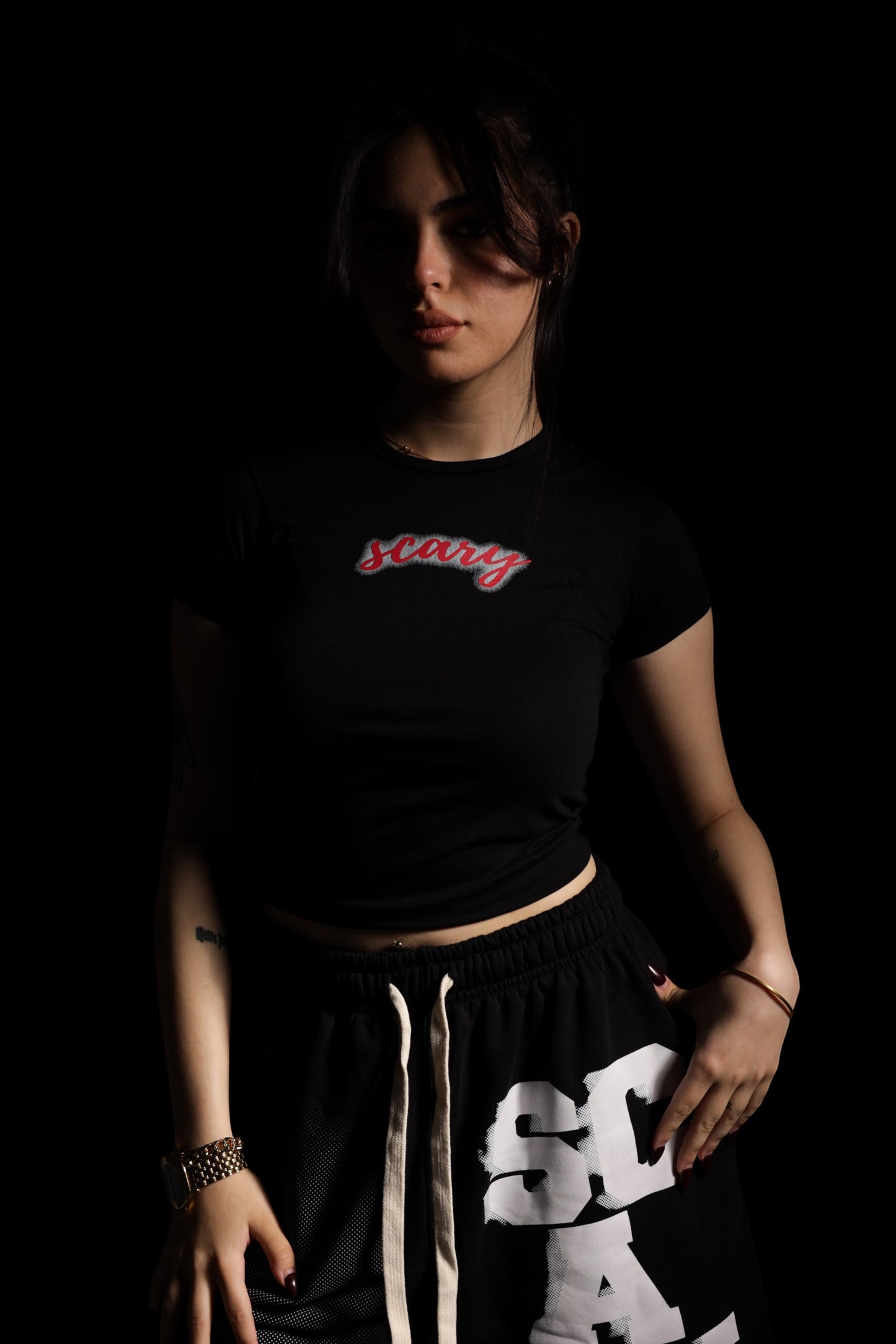 BLACK BABY TEE